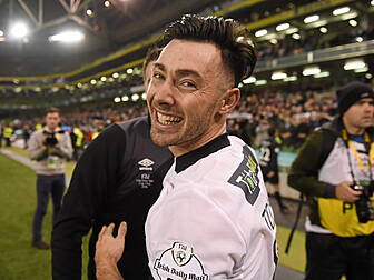 Towell to the Hoops - Rovers s...